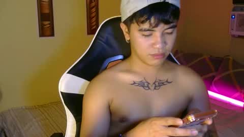 Snapshot of asiancarl_bigcock chatting on 7, 4, 2026 kairo dewji in ifbi online show from 7, 4, 2026