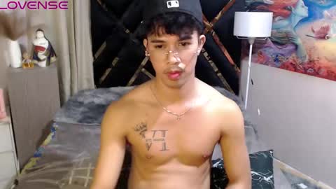 asiancum_peter online show from 17, 9, 2025