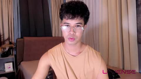 asiancum_peter online show from 20, 7, 2026