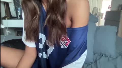 asiangirlandwhiteguy online show from 9, 2, 2026