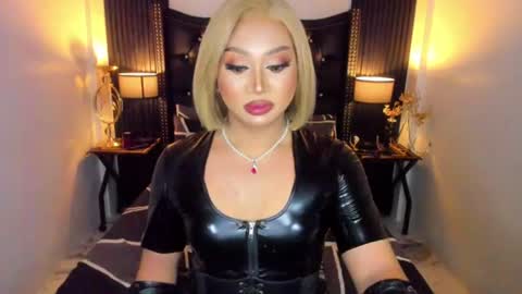 asianhugecockzabrina online show from 15, 6, 2026
