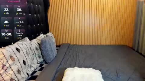 VICTORIA SCOTT online show from 23, 11, 2025