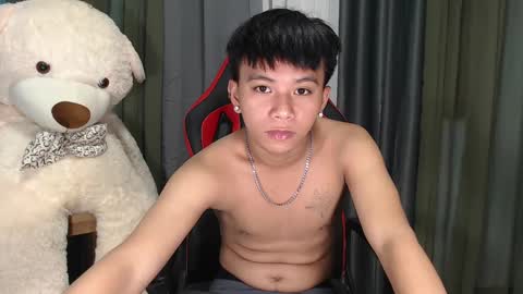 Snapshot of asianhunk_zam chatting on 12, 12, 2024 Zam online show from 12, 12, 2024