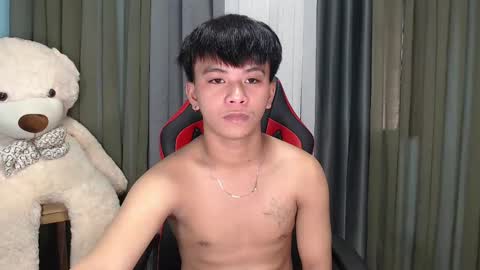 Snapshot of asianhunk_zam chatting on 6, 1, 2025 Zam online show from 6, 1, 2025