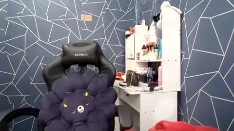 Just call me kiara online show from 3, 12, 2025