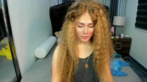 Snapshot of asiannaughtyerika chatting on 1, 3, 2025 ERIKA 3 online show from 1, 3, 2025