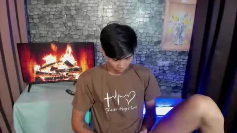 Snapshot of asianplayboyx chatting on 5, 11, 2025 mark online show from 5, 11, 2025