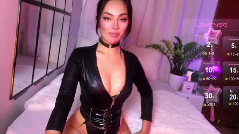 Snapshot of asiansexqueenx chatting on 16, 12, 2024 Miss Nia online show from 16, 12, 2024