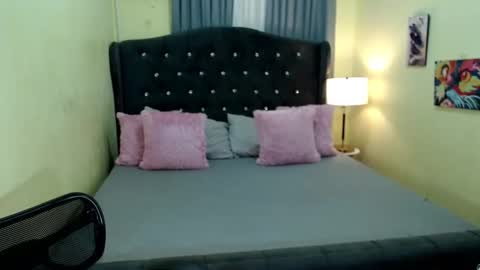 KIARA online show from 26, 10, 2025