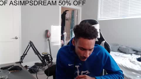 Snapshot of asimpsdream chatting on 3, 10, 2025 asimpsdream online show from 3, 10, 2025