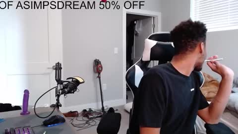 Snapshot of asimpsdream chatting on 17, 10, 2025 asimpsdream online show from 17, 10, 2025