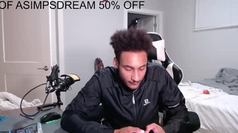 Snapshot of asimpsdream chatting on 18, 10, 2025 asimpsdream online show from 18, 10, 2025