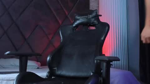 Snapshot of aslanfox1 chatting on 18, 10, 2025 Aslan online show from 18, 10, 2025