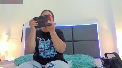  Aslhyn  online show from 15, 9, 2025