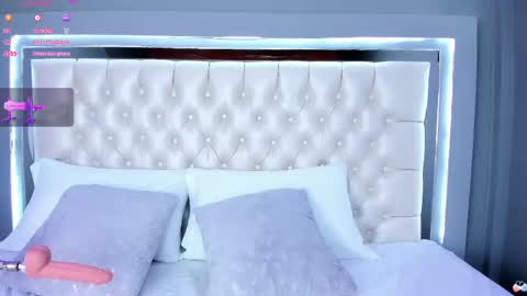 A S L Y   S A N D E R online show from 2, 10, 2025