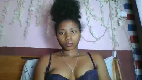 asmiraa online show from 3, 6, 2026
