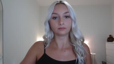 Snapshot of aspenaries chatting on 30, 10, 2025 Aspen Aries online show from 30, 10, 2025