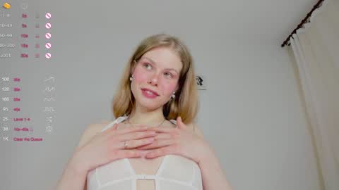 Snapshot of ass_latte chatting on 15, 12, 2024 Sasha online show from 15, 12, 2024