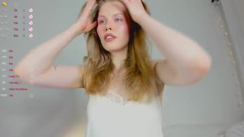 Snapshot of ass_latte chatting on 9, 3, 2025 Sasha online show from 9, 3, 2025