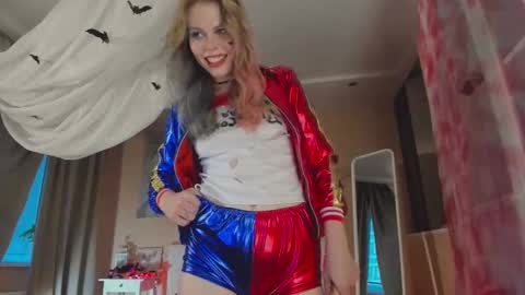 Snapshot of ass_latte chatting on 1, 11, 2025 Sasha online show from 1, 11, 2025