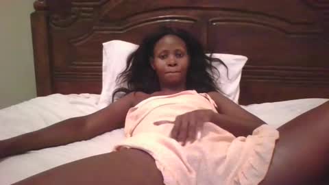 Snapshot of ass_slut2 chatting on 25, 10, 2025 alisha online show from 25, 10, 2025