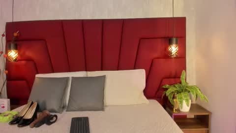 Snapshot of asshley_cute chatting on 2, 12, 2025 instagramsoofiaa giraldo online show from 2, 12, 2025