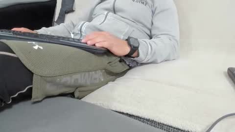 Snapshot of asshunnter chatting on 27, 4, 2026 MARCO online show from 27, 4, 2026