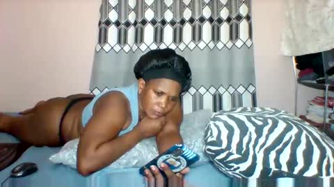 Snapshot of assqueen4 chatting on 16, 4, 2026 FLORAH DANIEL online show from 16, 4, 2026