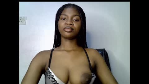 Snapshot of assy_ebony chatting on 26, 4, 2026 Lily online show from 26, 4, 2026