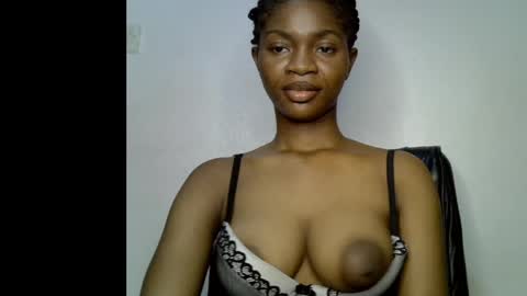 Snapshot of assy_ebony chatting on 2, 5, 2026 Lily online show from 2, 5, 2026