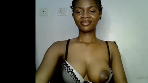 Snapshot of assy_ebony chatting on 2, 5, 2026 Lily online show from 2, 5, 2026