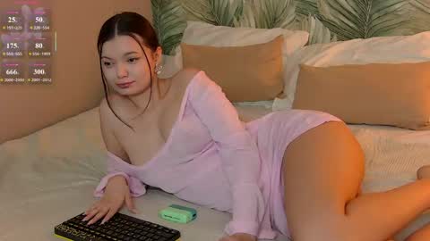 Aster Quinn online show from 23, 5, 2026