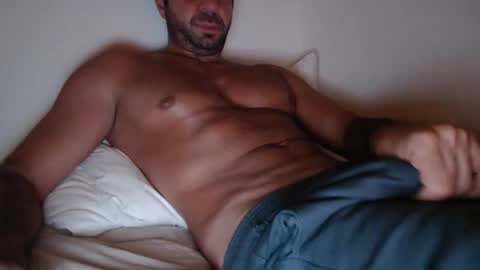 Snapshot of aston0 chatting on 25, 3, 2026 Aston online show from 25, 3, 2026