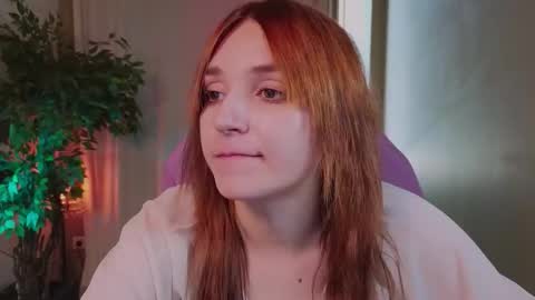 Snapshot of astra_lis chatting on 21, 9, 2025 Astra online show from 21, 9, 2025