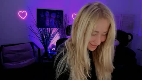 Snapshot of astramonroe chatting on 3, 4, 2026 astramonroe online show from 3, 4, 2026