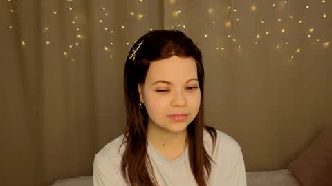 Snapshot of astridsteighner chatting on 9, 5, 2026 Eve - Ambassador your emotions online show from 9, 5, 2026