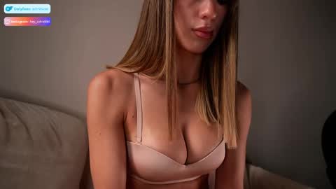 Snapshot of astridwet chatting on 14, 4, 2026 Astrid online show from 14, 4, 2026