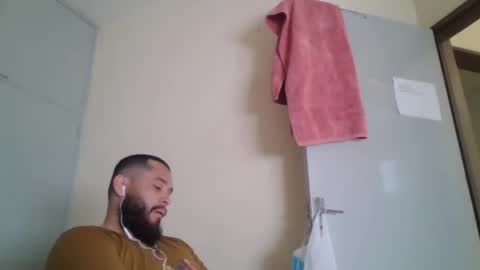 Snapshot of astro_boy_01 chatting on 3, 4, 2026 astro_boy_01 online show from 3, 4, 2026