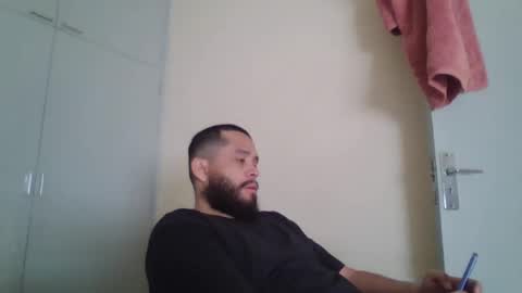 Snapshot of astro_boy_01 chatting on 5, 4, 2026 astro_boy_01 online show from 5, 4, 2026