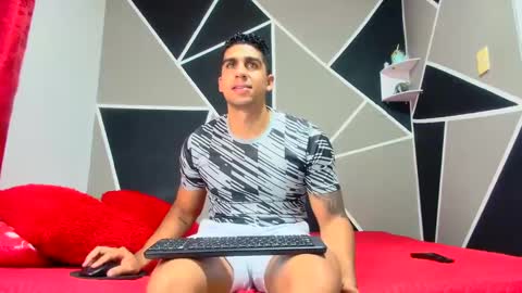 Snapshot of astromgrey chatting on 10, 3, 2025 Astrom model independent online show from 10, 3, 2025