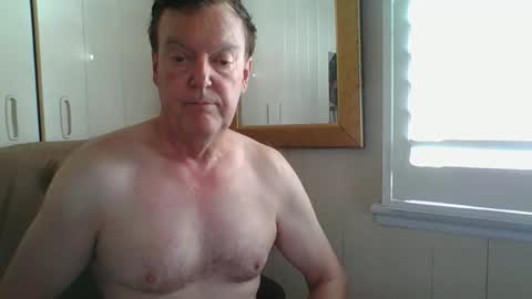 Snapshot of astute008 chatting on 20, 3, 2026 astute008 online show from 20, 3, 2026