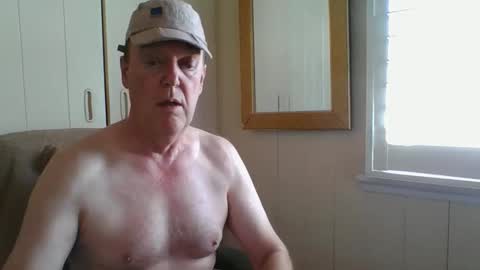 Snapshot of astute008 chatting on 27, 3, 2026 astute008 online show from 27, 3, 2026