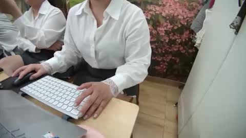 Snapshot of asuka_9x chatting on 17, 10, 2025 asuka_9x online show from 17, 10, 2025