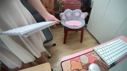 Snapshot of asuka_9x chatting on 25, 10, 2025 asuka_9x online show from 25, 10, 2025