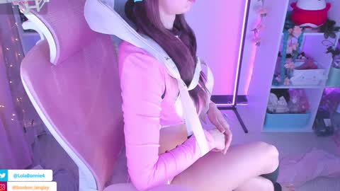 Bonnie online show from 7, 2, 2025