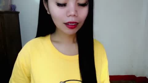 Snapshot of asuna_charming chatting on 1, 11, 2025 asuna_charming online show from 1, 11, 2025