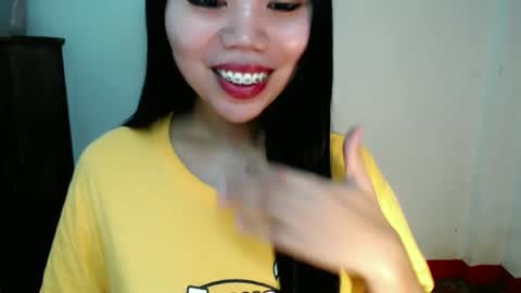 Snapshot of asuna_charming chatting on 15, 11, 2025 asuna_charming online show from 15, 11, 2025