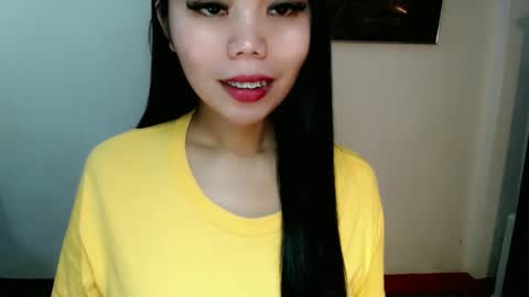 Snapshot of asuna_charming chatting on 24, 11, 2025 asuna_charming online show from 24, 11, 2025