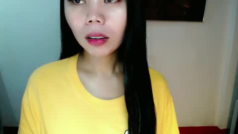 Snapshot of asuna_charming chatting on 2, 12, 2025 asuna_charming online show from 2, 12, 2025