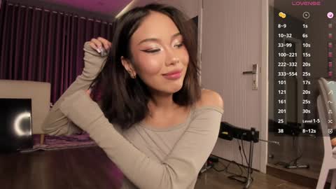 Snapshot of asuno_ chatting on 18, 9, 2025 Follow my TG Channel for 3 tokens only online show from 18, 9, 2025